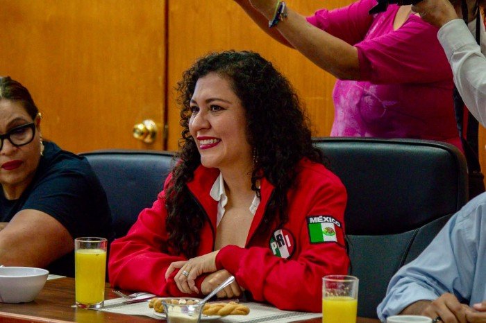 PRI propone eliminar fuero a gobernadora y secretarios en Veracruz