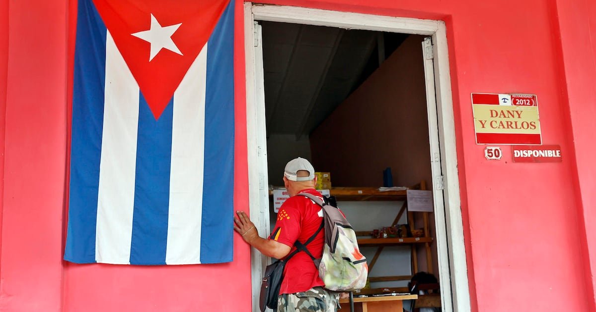 Estados Unidos aumenta exportación de paneles solares a Cuba en 2026
