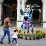 Coatepec celebra Día de Muertos con desfiles y actividades culturales